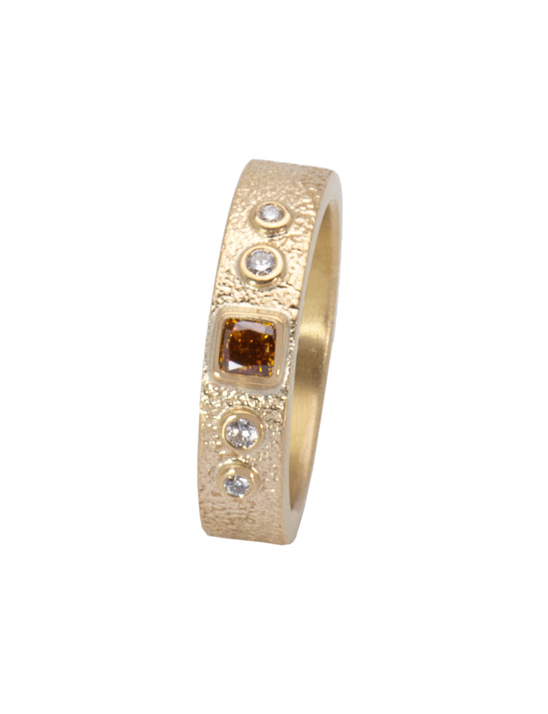 Golden Diamond Comet Ring