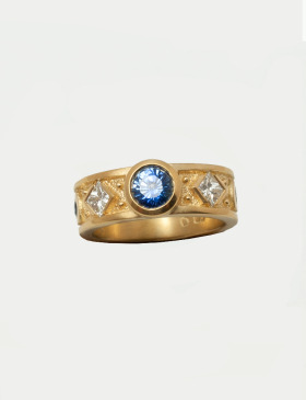 El Grande Etruscan Sapphire Ring