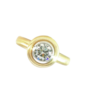 Brilliant Round Diamond Kashmir Ring