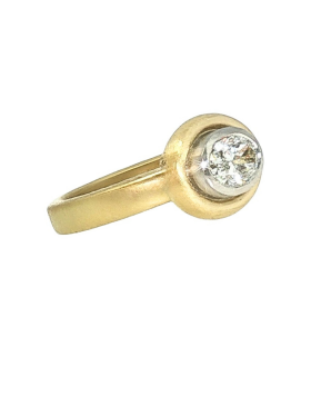 Oval Diamond Kashmir Ring