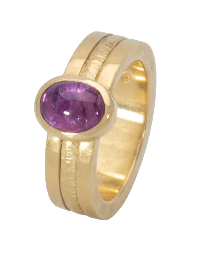 Rose Sapphire Ring