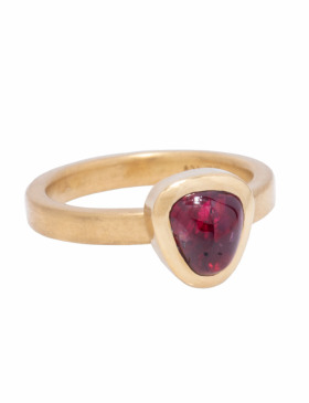 Red Spinel Cabochon Ring