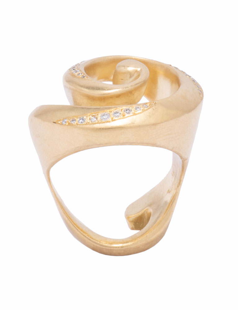 The Golden Eye Broken Shell Ring